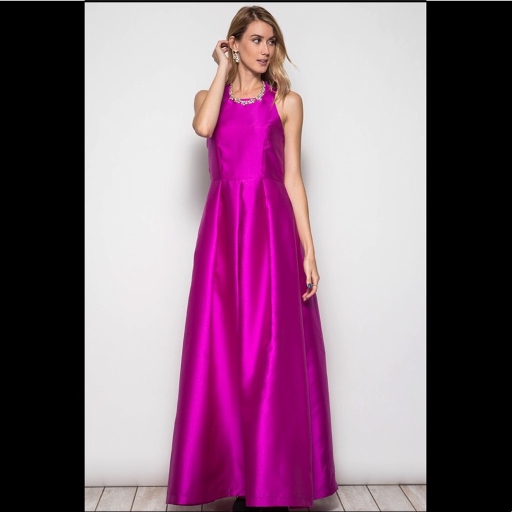 She and sky formal Taffeta DRESS, size M(6-8)